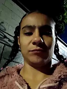 Leslly_ on StripChat