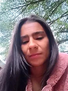 Leslly_ on StripChat