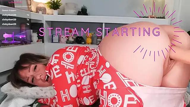 Lexibby69 on StripChat