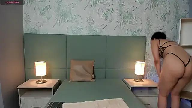 lexiethompson_ on StripChat