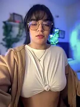 Lia_flowers on StripChat