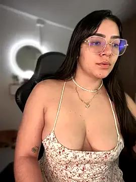 Lia_flowers on StripChat
