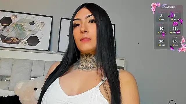 Lilith_Thompson on StripChat