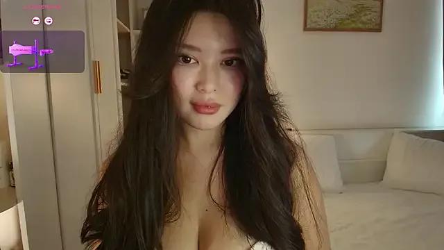 linbaelin on StripChat