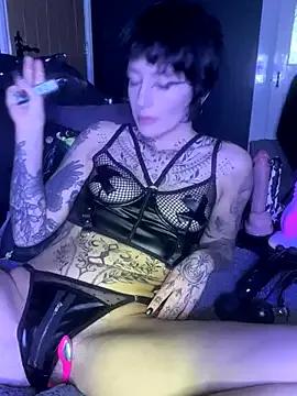 littleinkedblaise666 on StripChat