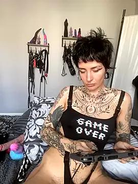 littleinkedblaise666 on StripChat