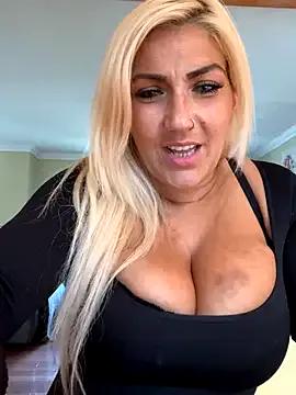 LittleMissEeve on StripChat