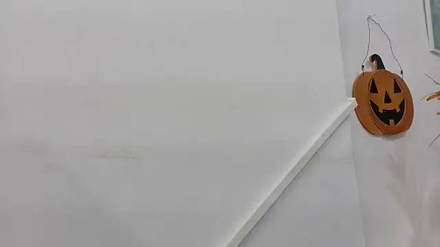 Lizbeth_Rouse on StripChat