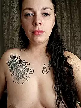 Lola_Hale on StripChat