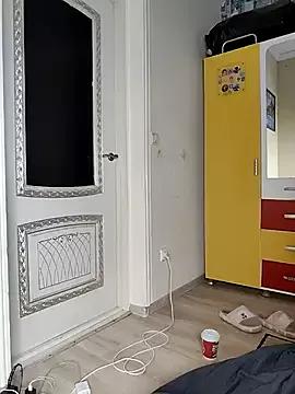 Lola_Hale on StripChat