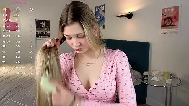 lolly_dollyyy — exciting sounds when sucking fingers
