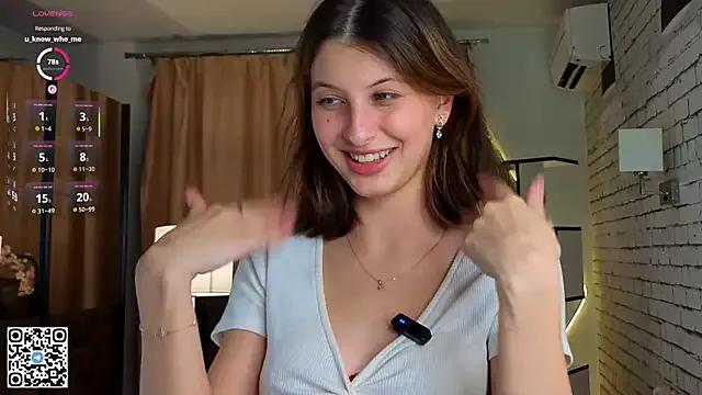 LorinaMaffitt on StripChat