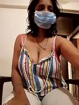 Love_Foreverr12 on StripChat