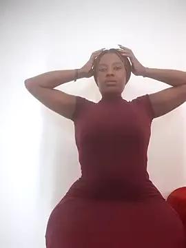 Luciouslips00 on StripChat