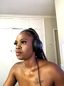 Freechat LuciousLips96 on StripChat