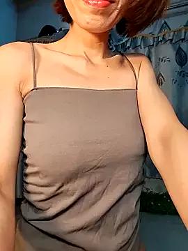 Lucy_limon on StripChat