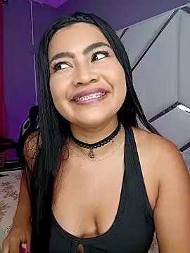 LunaaRosse on StripChat