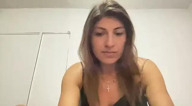 LunaBeya on StripChat