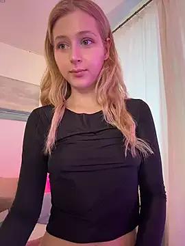 LunaRase — Fuck a pillow lol