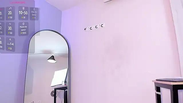 Freechat lupeebony on StripChat