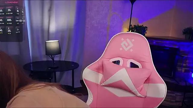 LynetBurby on StripChat