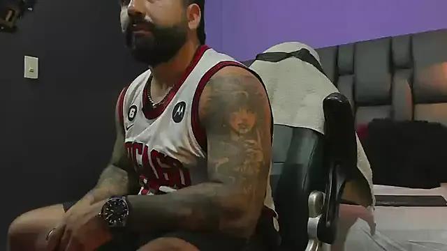 Lyon_vach on StripChat