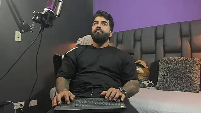 Lyon_vach on StripChat