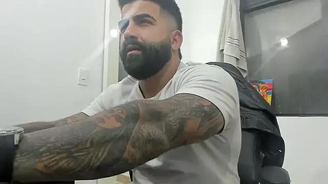 Lyon_vach on StripChat