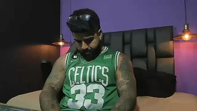 Lyon_vach on StripChat