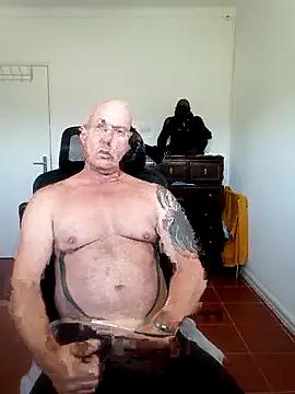 ManlyPrisonGuy on StripChat