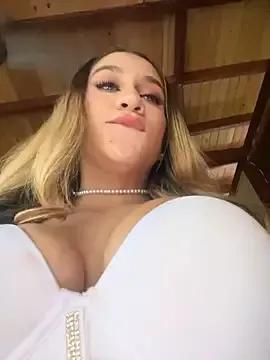 Mariapaula on StripChat