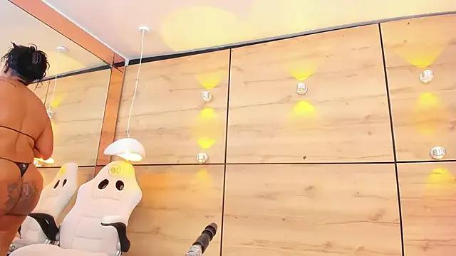 martina_touss on StripChat