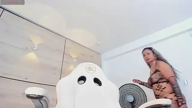 martina_touss on StripChat