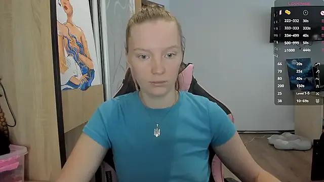 Mary_Blu on StripChat