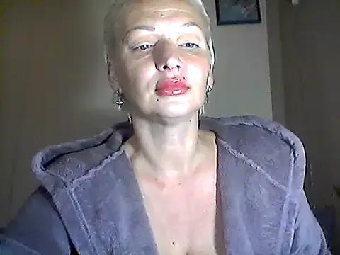 MaryJane441 on StripChat