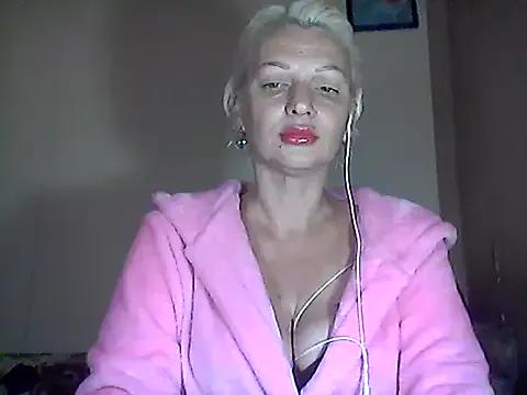 MaryJane441 on StripChat