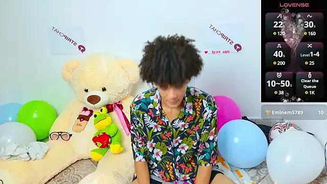 Freechat Max_Rain on StripChat