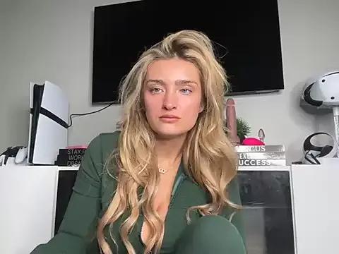 meggsworld on StripChat