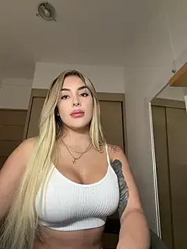 StripChat mi_suk11 is Freechat mi_suk11 — Your Cock In My Mouth