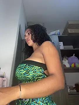 Mia_sweet80 on StripChat