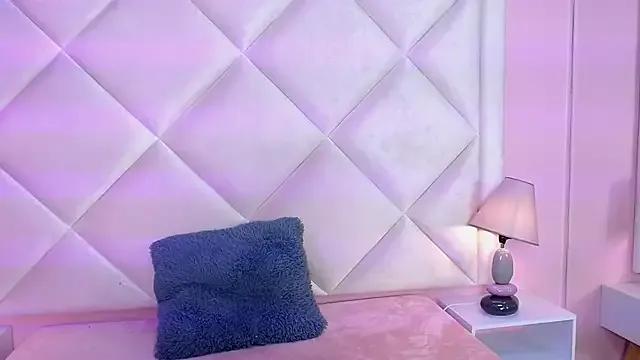 Miaa_Smithh__ on StripChat