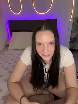 Mila-Jasmin on StripChat