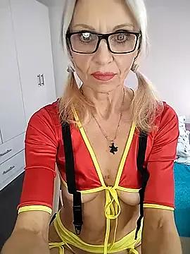 Mila_Lovi on StripChat