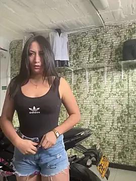 Mila_LS on StripChat