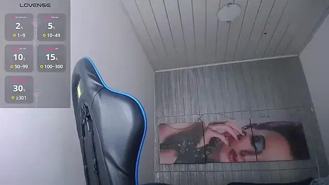 Miss_sparkle00 — spit tits