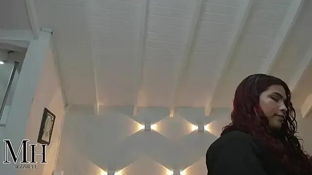 MizzHell on StripChat