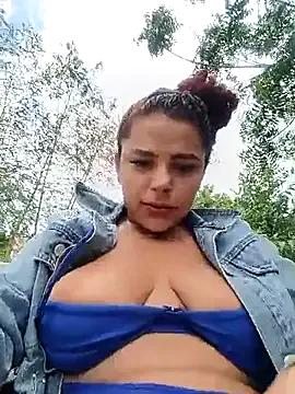 Mommy-Hot on StripChat