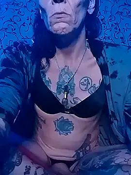 MommyMisfit on StripChat