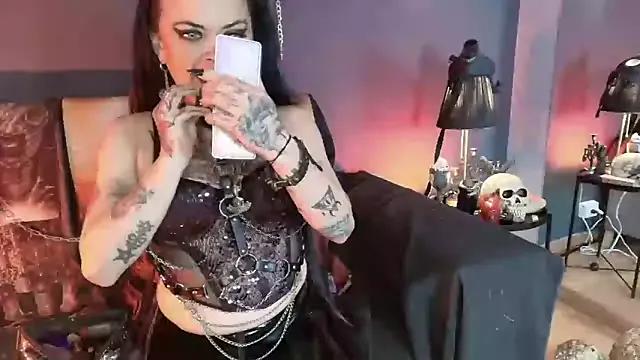 MorganaCrowley on StripChat