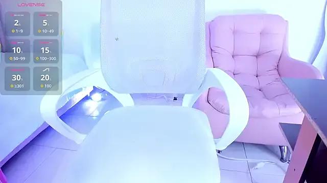 naomiii__ on StripChat